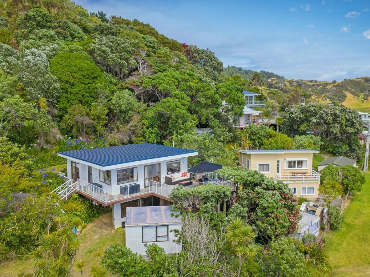Double The Beach - Opito Bay Holiday Home Exterior photo