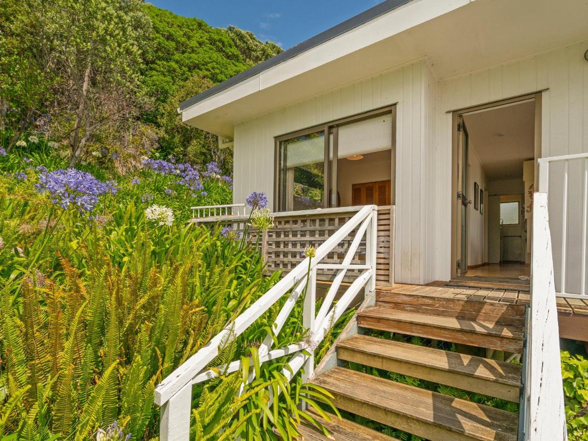 Double The Beach - Opito Bay Holiday Home Exterior photo